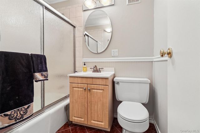 100 Diplomat Drive 7G, Mount Kisco, NY 10549