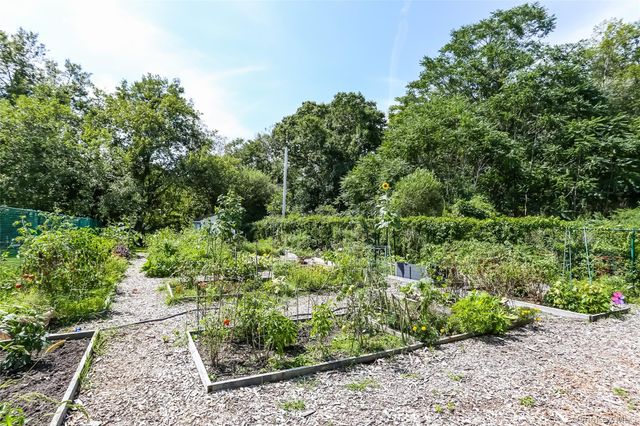 100 Diplomat Drive 7G, Mount Kisco, NY 10549