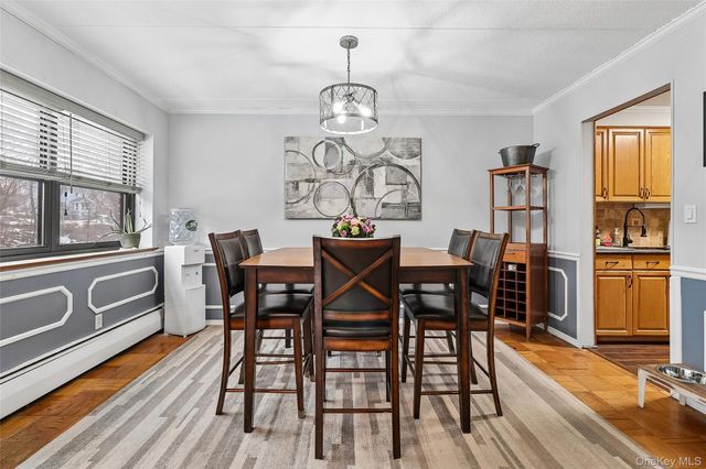 100 Diplomat Drive 7G, Mount Kisco, NY 10549