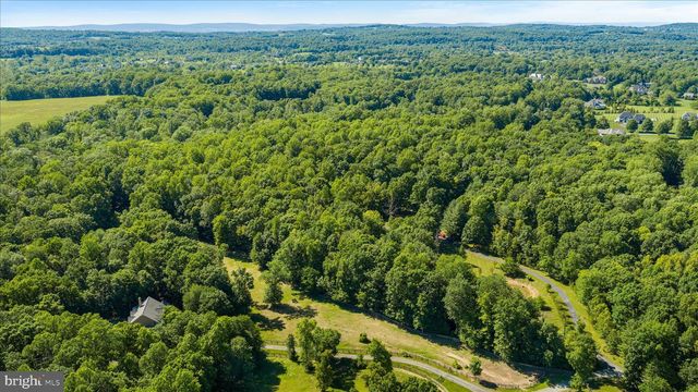 41216 BRIDGES FARM LN, Leesburg, VA 20175