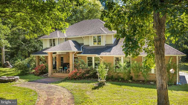 41216 BRIDGES FARM LN, Leesburg, VA 20175