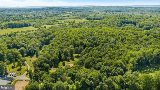 41216 BRIDGES FARM LN, Leesburg, VA 20175