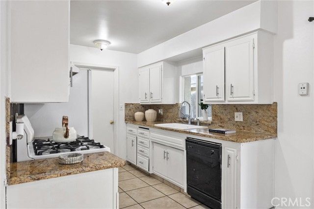 4605 Parkwood Court, Bakersfield, CA 93309