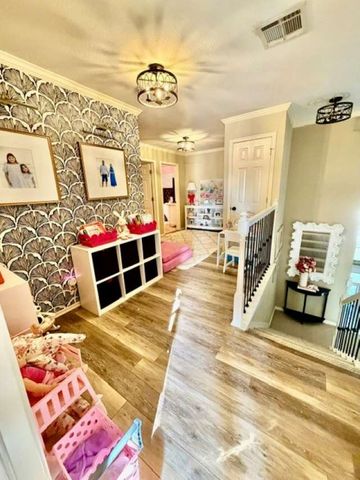 8404 S 7th Street, Broken Arrow, OK 74011