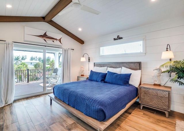 9403 GULF DR, Anna Maria, FL 34216