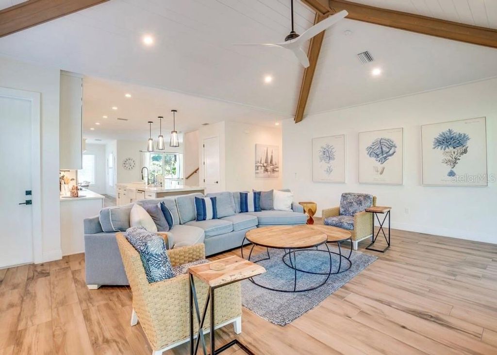 9403 GULF DR, ANNA MARIA, FL 34216 — photo 5