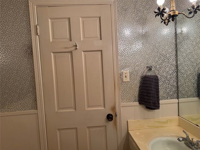200 MEDALLION Circle, Shreveport, LA 71119