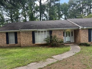 200 MEDALLION Circle, Shreveport, LA 71119