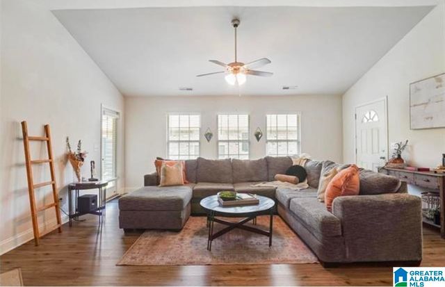 172 GREENWOOD CIRCLE, Calera, AL 35040