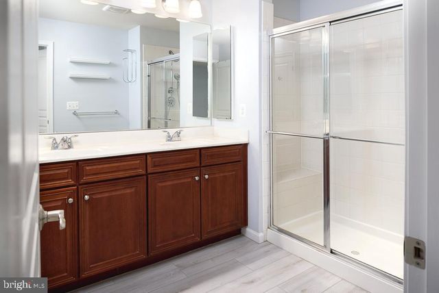 2638 S KENMORE CT, Arlington, VA 22206