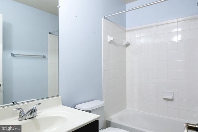 2638 S KENMORE CT, Arlington, VA 22206