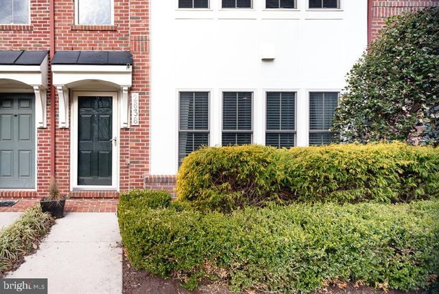 2638 S KENMORE CT, Arlington, VA 22206