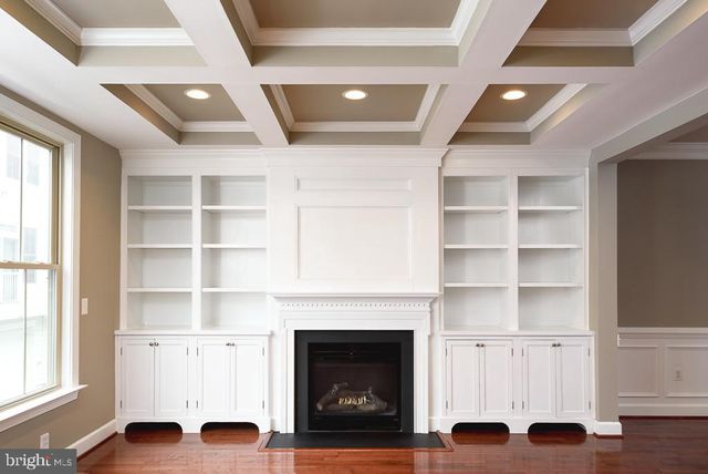 2638 S KENMORE CT, Arlington, VA 22206