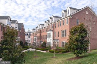 2638 S KENMORE CT, Arlington, VA 22206