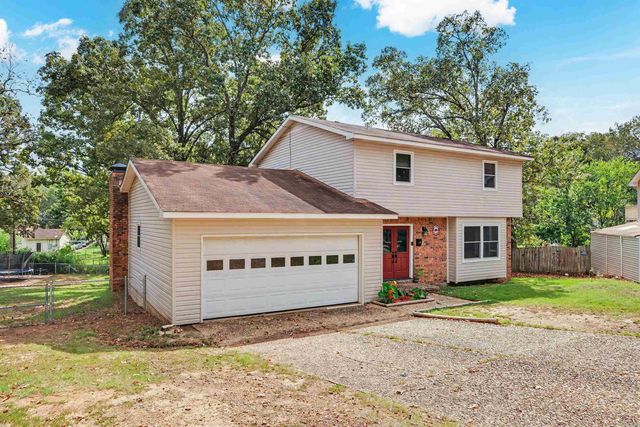 12 Sallisaw Ct, North Little Rock, AR 72116