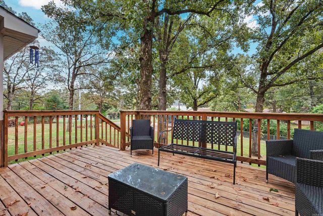 12 Sallisaw Ct, North Little Rock, AR 72116