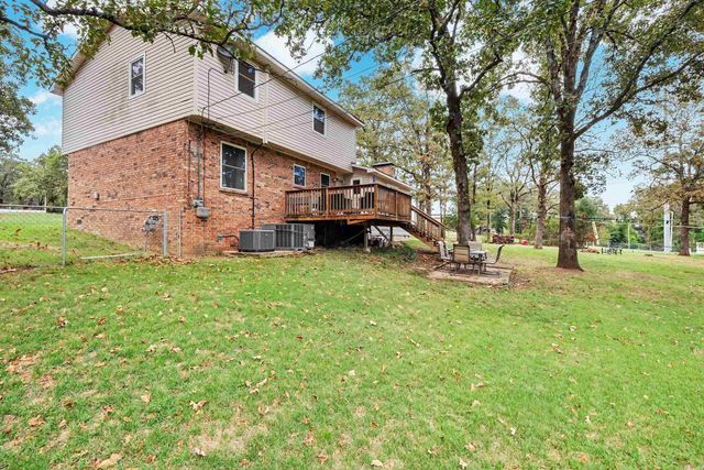 12 Sallisaw Ct, North Little Rock, AR 72116