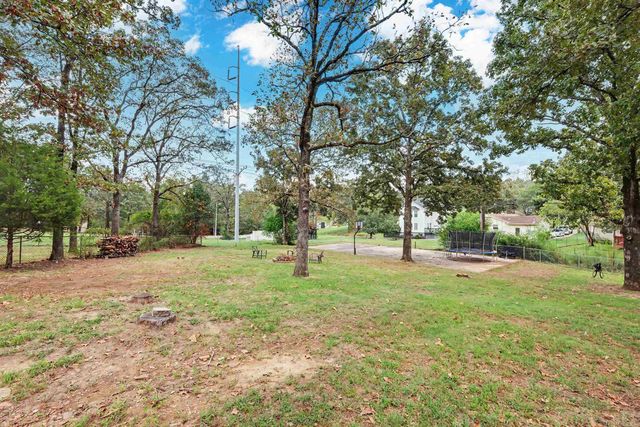12 Sallisaw Ct, North Little Rock, AR 72116