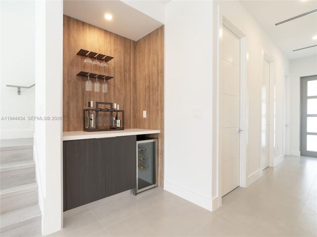 830 SW 30th St, Fort Lauderdale, FL 33315