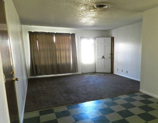 2013 W 9th St, Fort Stockton, TX 79735