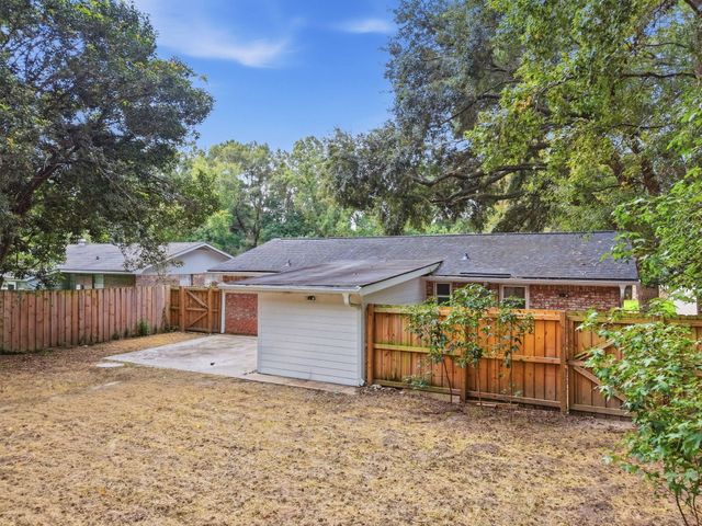 221 Barshay Drive, Summerville, SC 29483