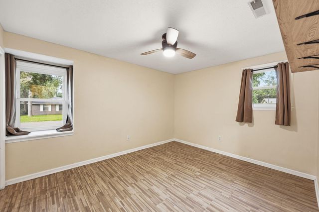 221 Barshay Drive, Summerville, SC 29483