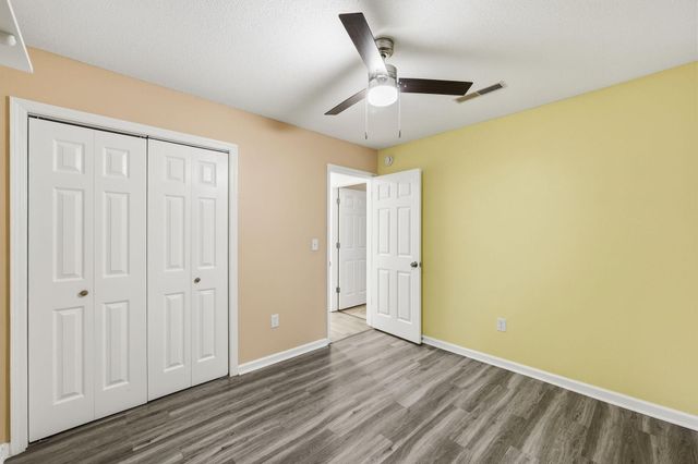 221 Barshay Drive, Summerville, SC 29483
