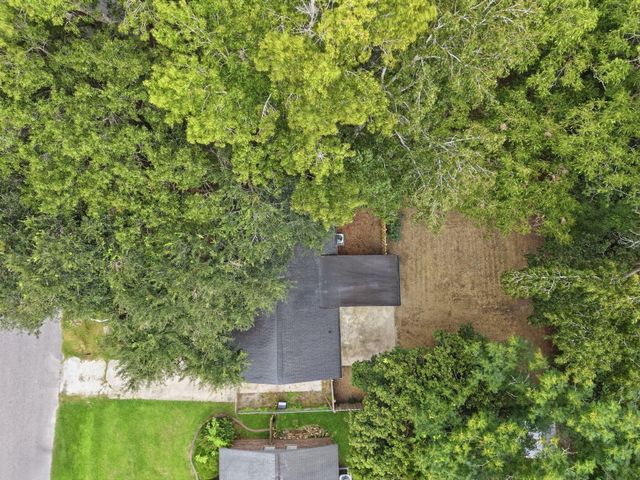 221 Barshay Drive, Summerville, SC 29483