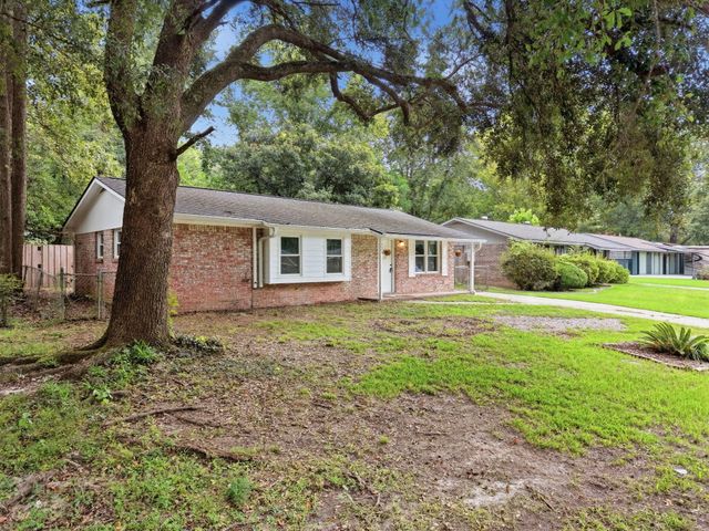 221 Barshay Drive, Summerville, SC 29483