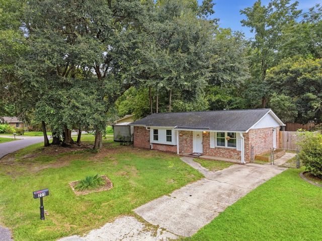 221 Barshay Drive, Summerville, SC 29483