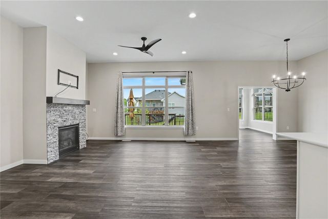 1083 Dubs Drive, Iowa City, IA 52246