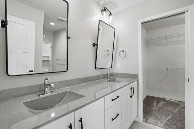 1083 Dubs Drive, Iowa City, IA 52246