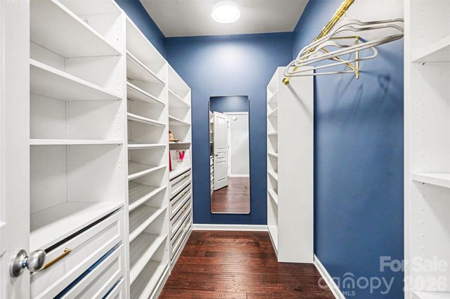 1145 Hammond Drive, Matthews, NC 28104