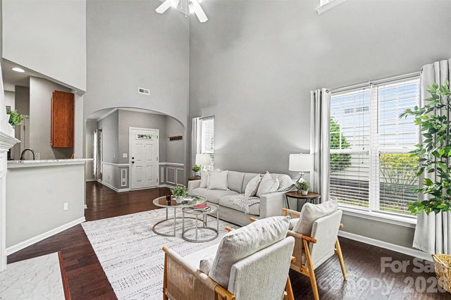 1145 Hammond Drive, Matthews, NC 28104