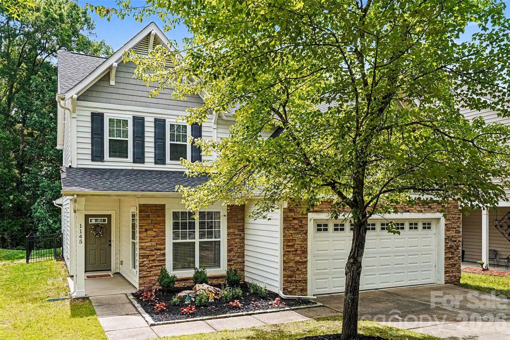 1145 Hammond Drive, Matthews, NC 28104