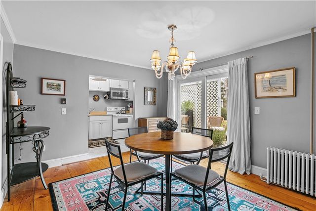 46 Chastellux Avenue M8, Newport, RI 02840