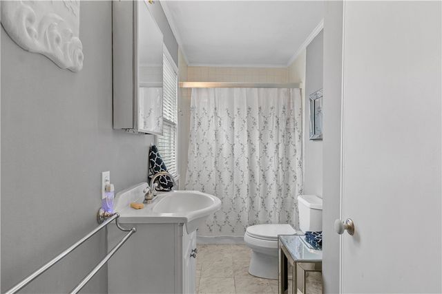 46 Chastellux Avenue M8, Newport, RI 02840