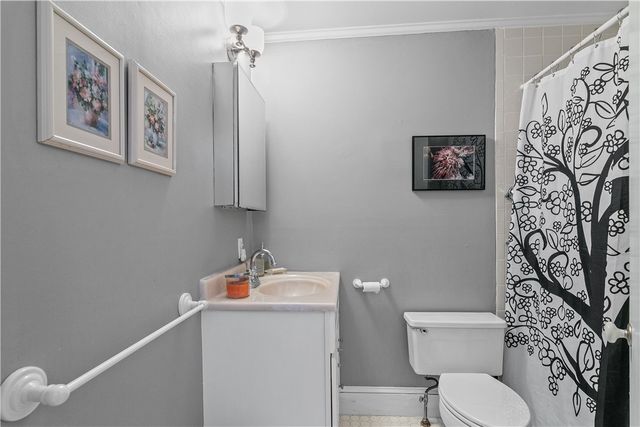 46 Chastellux Avenue M8, Newport, RI 02840