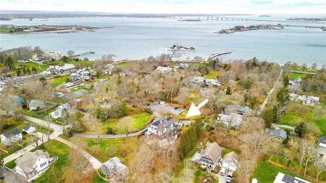 46 Chastellux Avenue M8, Newport, RI 02840