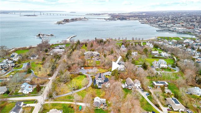 46 Chastellux Avenue M8, Newport, RI 02840