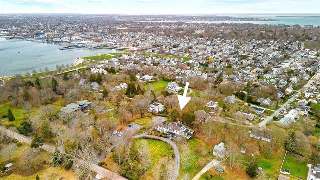 46 Chastellux Avenue M8, Newport, RI 02840