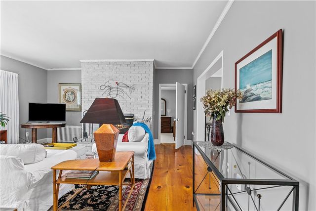 46 Chastellux Avenue M8, Newport, RI 02840