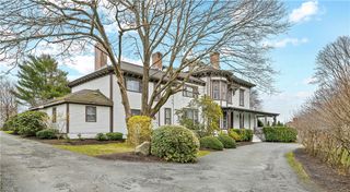 46 Chastellux Avenue M8, Newport, RI 02840