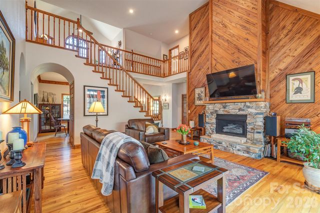 46 Valley Drive, Weaverville, NC 28787