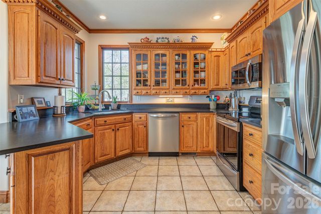 46 Valley Drive, Weaverville, NC 28787