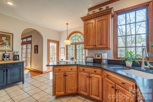 46 Valley Drive, Weaverville, NC 28787