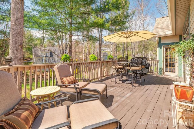 46 Valley Drive, Weaverville, NC 28787