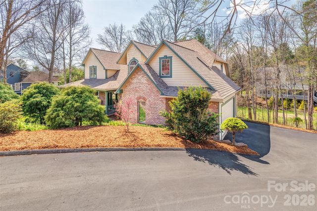 46 Valley Drive, Weaverville, NC 28787