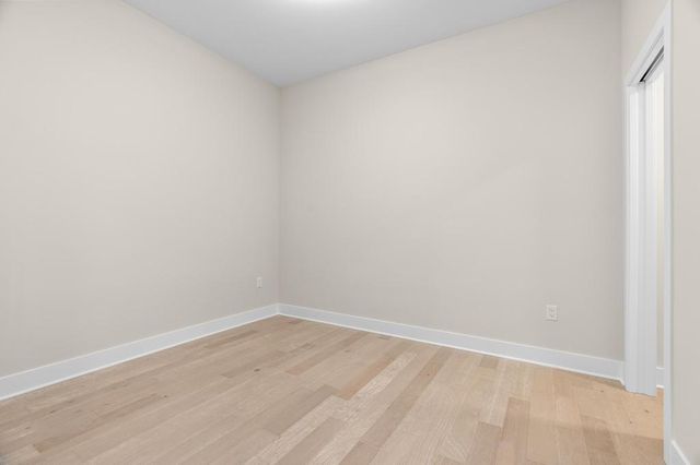 1 Hill Farm Road 307, North Oaks, MN 55127