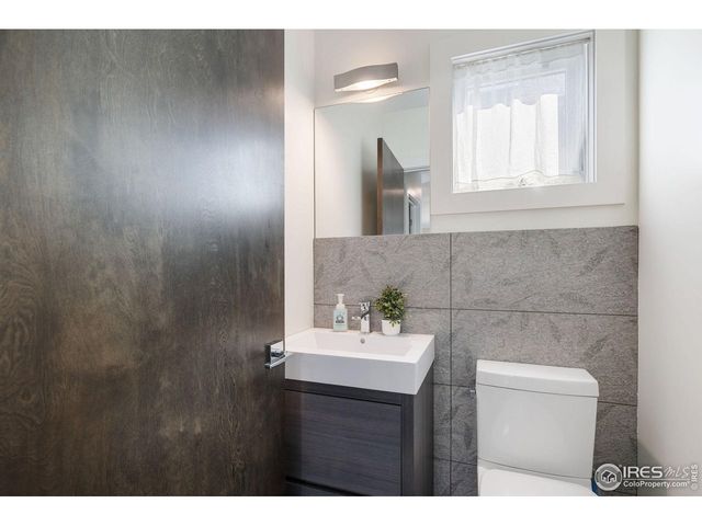 711 Hawthorn Ave, Boulder, CO 80304